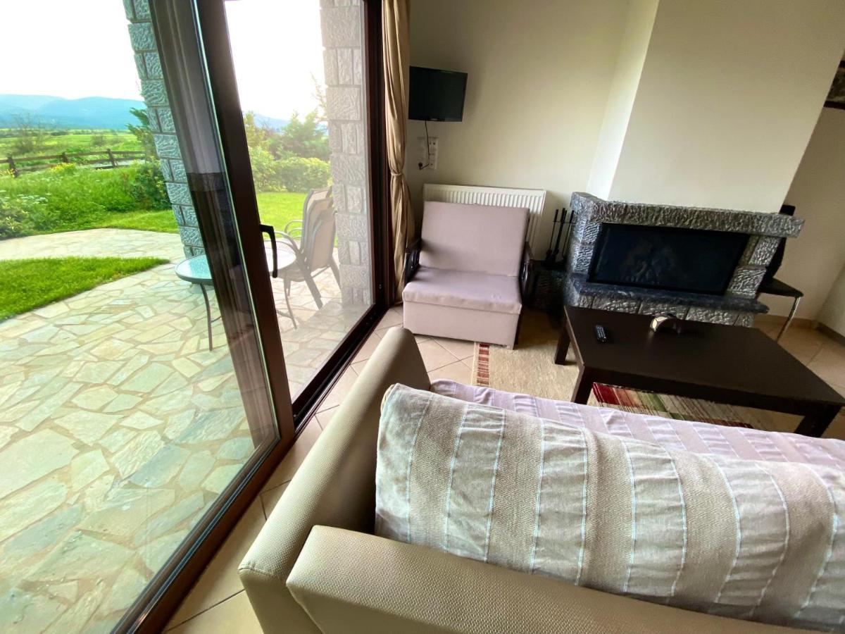 Lithos Villas Amfiklia Exteriér fotografie