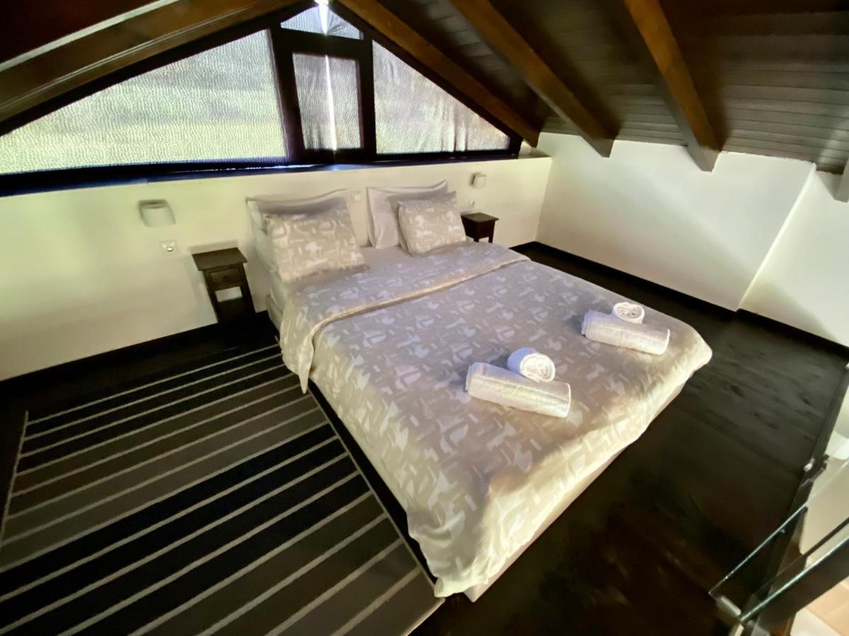 Lithos Villas Amfiklia Exteriér fotografie